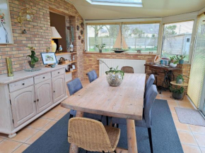 Comfortable holiday home near the beach, Landeda